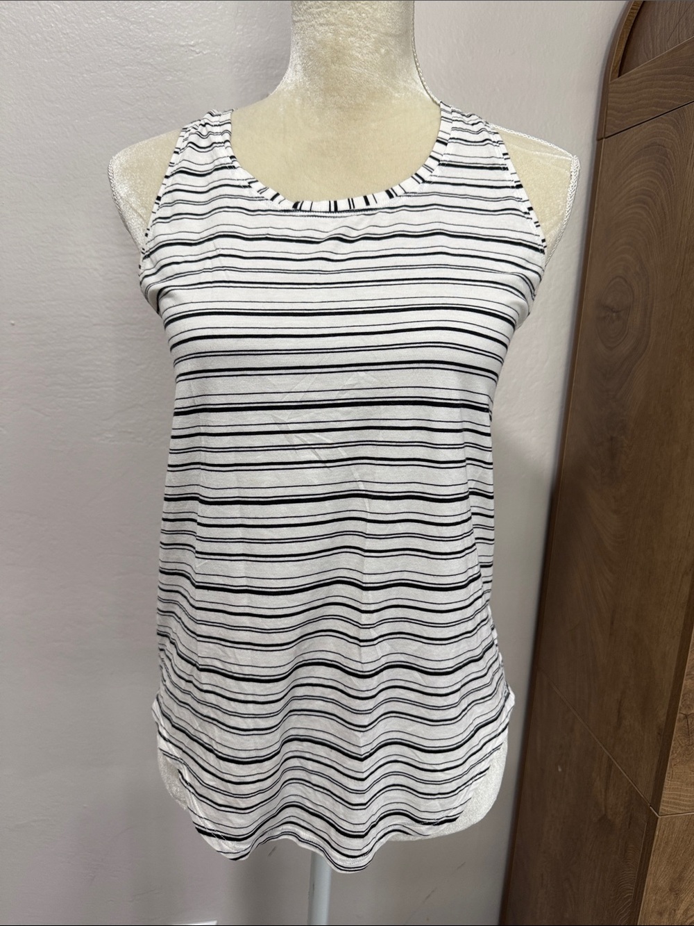 Lululemon Black & White Striped Racerback Tank size 4
